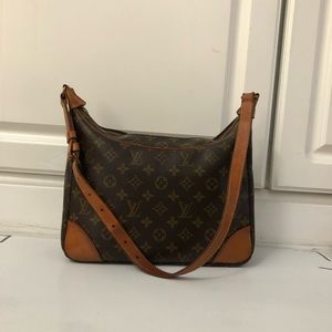 Auth Louis Vuitton Boulogne 30 Shoulder bag